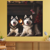 Alaskan Malamute bij de Haard Kerstmis Canvas Afdruk (Insitu (Woonkamer))