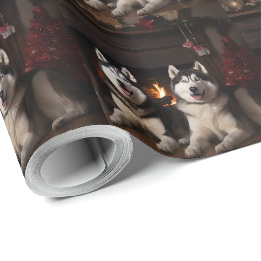 Alaskan Malamute bij de open haard Kerstmis Cadeaupapier (Rol Hoek)
