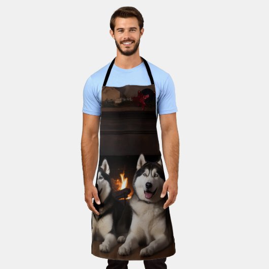 Alaskan Malamute bij de open haard Kerstmis Schort (Gedragen)