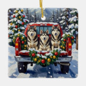 Alaskan Malamute Christmas Red Truck Holiday Keramisch Ornament (Voorkant)
