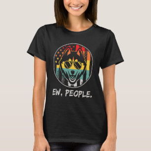 Alaskan Malamute Dog Retro USA American Fl T-shirt