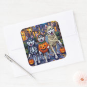 Alaskan Malamute Dogs Trick-or-Treating Halloween Vierkante Sticker (Envelop)