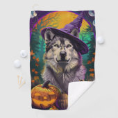 Alaskan Malamute Halloween Heks en Pompoen Golfhanddoek (Insitu)
