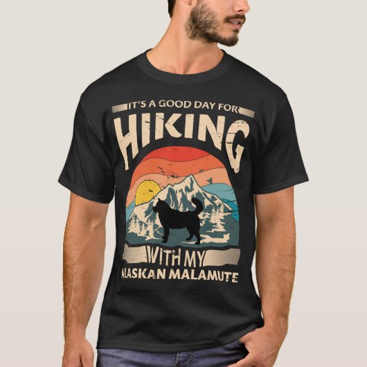 Alaskan Malamute Hiking, Malamute mama en papa T-shirt (Voorkant)