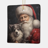 Alaskan Malamute met Kerstman Kerstmis Keramisch Ornament (Links)