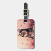 Alaskan Malamute met Rozen - Valentijnsdag Bagagelabel (Voorkant verticaal)