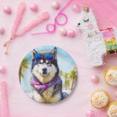 Alaskan Malamute op Beach, zomercadeau Papieren Bordje (Feest)