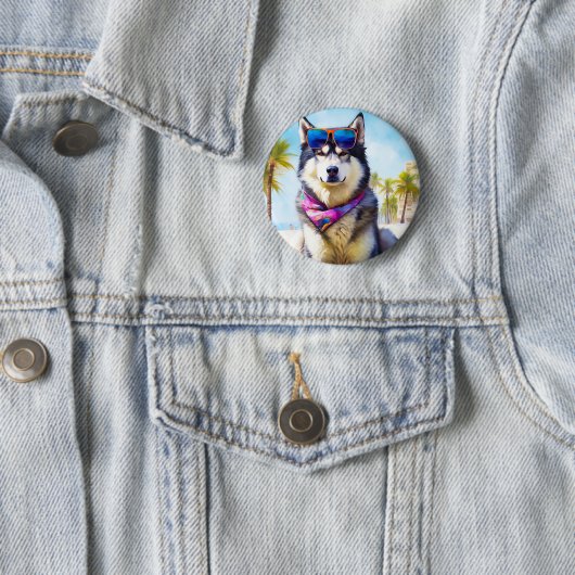 Alaskan Malamute op Beach, zomercadeau Ronde Button 5,7 Cm (In situ)