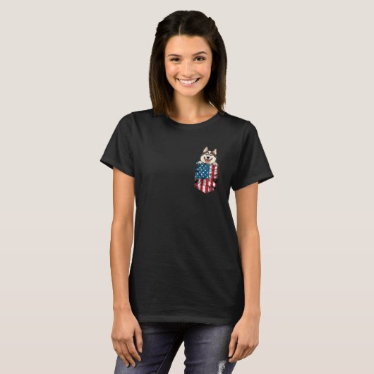 Alaskan Malamute Pocket 4th of July American Flag  T-shirt (Voorkant volledig)