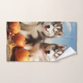 Alaskan Malamute Puppy Herfst Delight Pompoen Bad Handdoek (Handdoek)