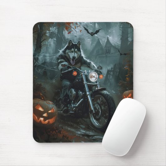 Alaskan Malamute Riding Motorcycle Halloween Eng Muismat (Met muis)