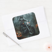 Alaskan Malamute Riding Motorcycle Halloween Eng Vierkante Sticker (Envelop)