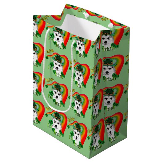 Alaskan Malamute Saint Patricks Day Medium Cadeauzakje (Voorkant Gekanteld)