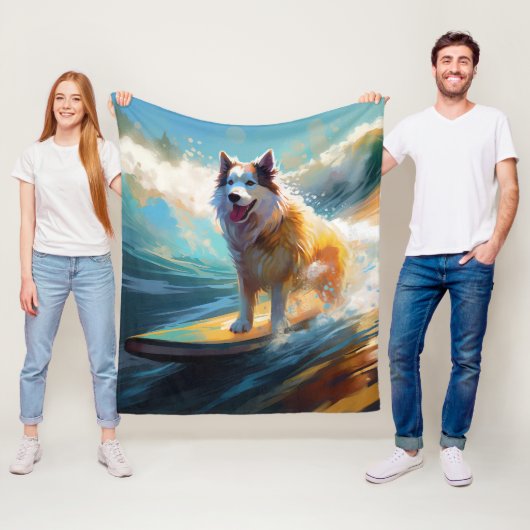 Alaskan Malamute Strand Surfing Schilderij Fleece Deken (In situ)