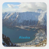 Alaskan Mountain Range en City onder Vierkante Sticker (Voorkant)