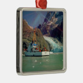 Alaskan Mountain-Uitzicht met Boat Metalen Ornament (Rechts)