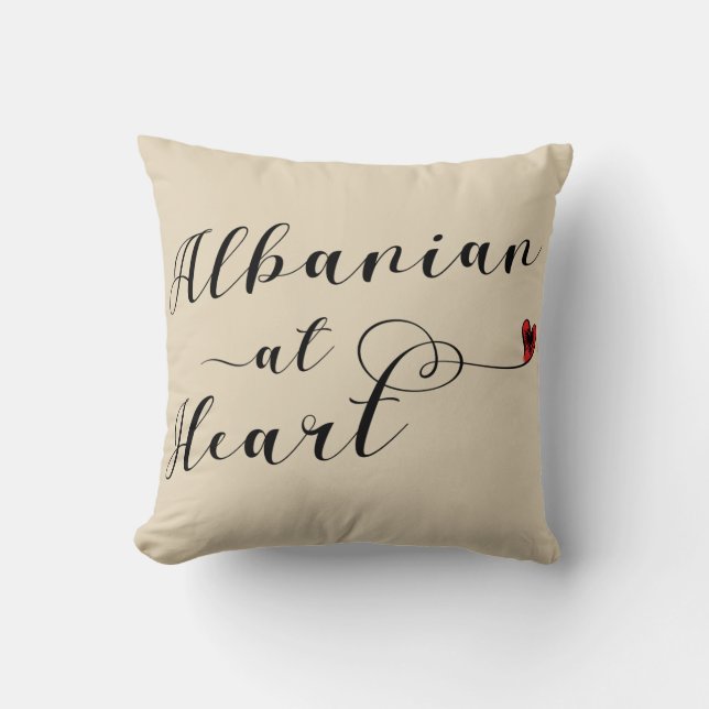 Albanees op Heart Throw Cushion, Albanië Kussen (Voorkant)