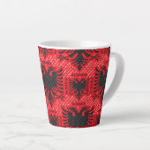 Albanees vlagpatroon 2 latte mok (Rechterhoek)