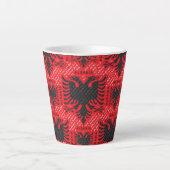 Albanees vlagpatroon 2 latte mok (Voorkant)