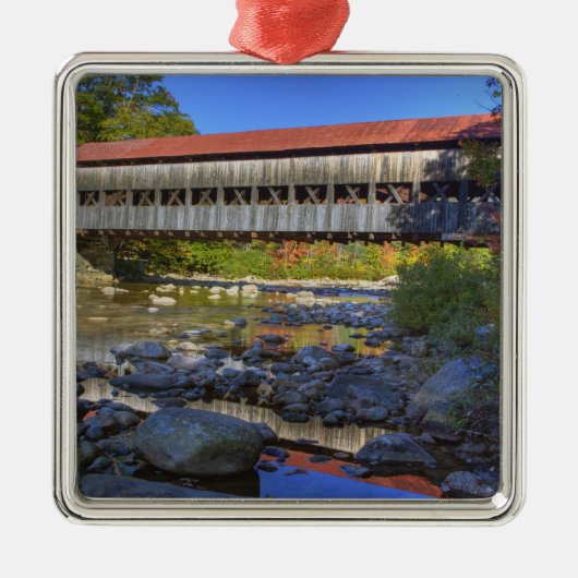 Albany overdekte brug over Swift River, wit Metalen Ornament (Voorkant)
