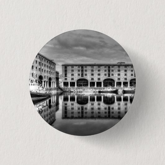 Albert Dock Liverpool Reflections Ronde Button 3,2 Cm (Voorkant)