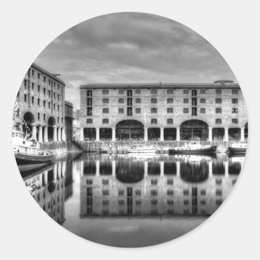 Albert Dock Liverpool Reflections Ronde Sticker (Voorkant)