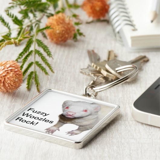 Albino Ferret Afbeelding Sleutelhanger (Zijkant)