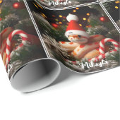 Albino maïs slang in een kerstmuts cadeaupapier (Rol Hoek)