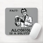 Alcohol is een oplossing in de chemierehandel muismat (Met muis)