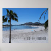 Alcudia Beach en Bay Landscape Majorca Spanje Poster (Voorkant)