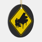 Alert: Piano Player Ahead. Keramisch Ornament (Rechts)