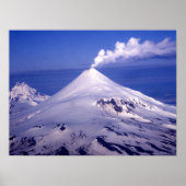 Aleutian Islands Volcano Poster (Voorkant)