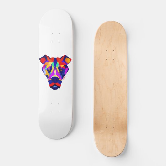 Alexander's Dog wit skateboard (Voorkant)