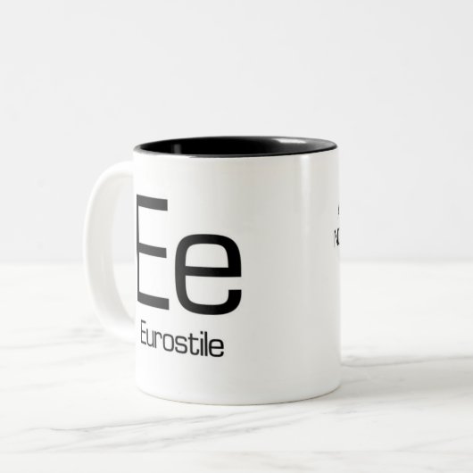 Alfabet of Typography Mok - Eurostile (Voorkant links)