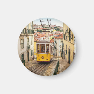 Alfama, Lisboa - Portugal - Tram Magneet