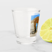 Algarve Strand en rotsen in Portugal Souvenir Shot Glas (Links)