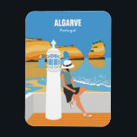 Algarve strandmeisje op  manier magneet<br><div class="desc">De Algarve is beroemd om zijn prachtige kustlijn en prachtige stranden met gele rotskliffen en grotformaties, warm kristalhelder water en heldere zon. Toeristen houden van de door klif gesteunde stranden in het zuiden van Portugal. Het is een perfecte vakantiebestemming voor strandliefhebbers. De gewitwasde architectuur met Moorachtige deuren en daken waar...</div>