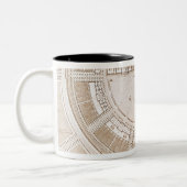 Algemeen plan van het zout in de "ideale stad" tweekleurige koffiemok (Links)