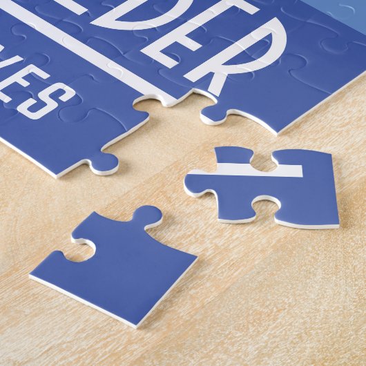 Algemene Bouwer met de Materialen van de Bouw. Legpuzzel (Zijkant)