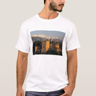 Alhambra; Granada; Andalusië, Spanje, Sierra T-shirt