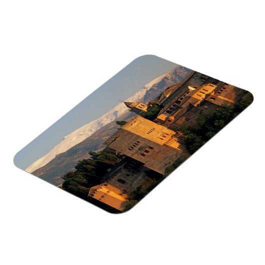 Alhambra; Granada; Andaslusie, Spanje, Sierra Magneet (Linkerzijde)
