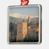 Alhambra; Granada; Andaslusie, Spanje, Sierra Metalen Ornament (Links)