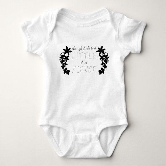 "Alhoewel Ze Maar Klein Is, Is Ze Fel" Midzomer Romper (Voorkant)