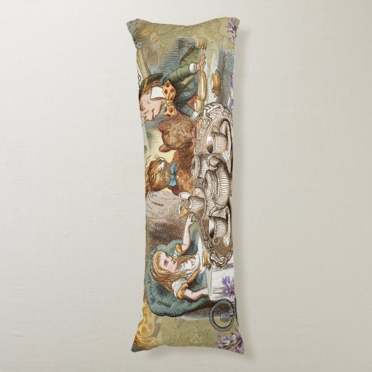 Alice Adventures in Wonderland Mad Tea Party Lichaamskussen (Voorkant Verticaal)