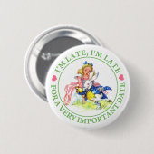 ALICE EN DE WITTE KONIJN - IK BEN TE LAAT! RONDE BUTTON 5,7 CM (Voorkant /achterkant)