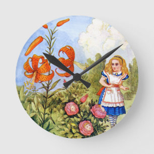 Alice Encounters die Flowers spreken in Wonderland Ronde Klok
