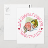 Alice glimpt Wonderland door een kleine deur Briefkaart (Voorkant / Achterkant)