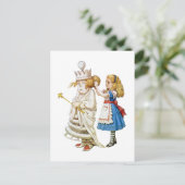 Alice helpt de Witte Koningin in Wonderland Briefkaart (Staand voorkant)