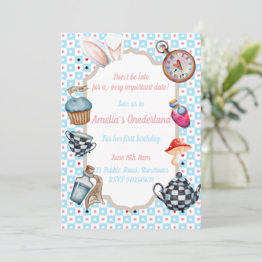 Alice in Onederland Eerste Verjaardag Uitnodiging (Staand voorkant)