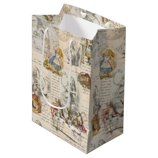 Alice in Wonderland  Book Gift Bag Medium Cadeauzakje (Voorkant Gekanteld)